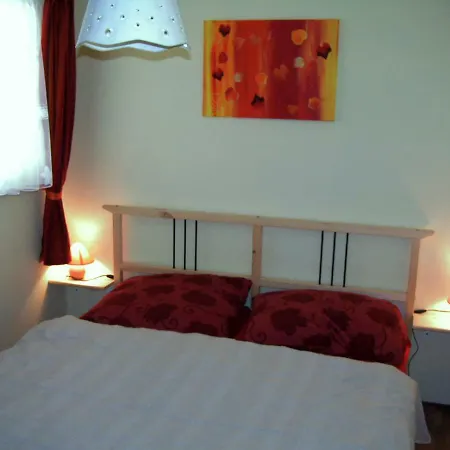 Ferienwohnung-gurran Holiday home *